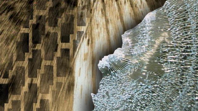 A man was struck and killed by a police car while he was walking in the middle of I-75. bit.ly/1OfytWJ?utm_me… https://t.co/uhLltFDgre