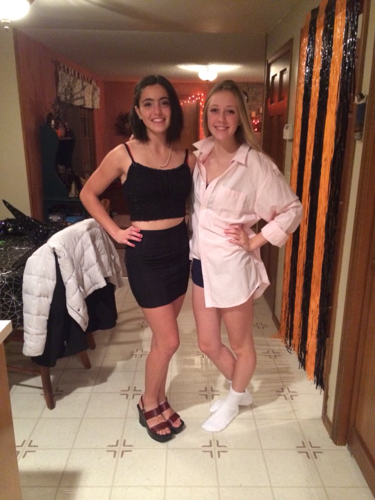 evajohnson_'s tweet photo. Thanks to everyone for making last night a success 😍😈 #ILoveMyFriends https://t.co/uHwqUXSwTp