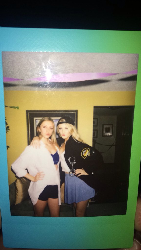 evajohnson_'s tweet photo. Thanks to everyone for making last night a success 😍😈 #ILoveMyFriends https://t.co/uHwqUXSwTp
