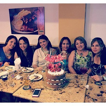 TANINOSPF's tweet photo. Ellas son gente #taninos.

Que mejor manera de celebrar tu cumpleaños en nuestras instalac… https://t.co/bWMS9jPXjs https://t.co/ZBo3N2XkJW