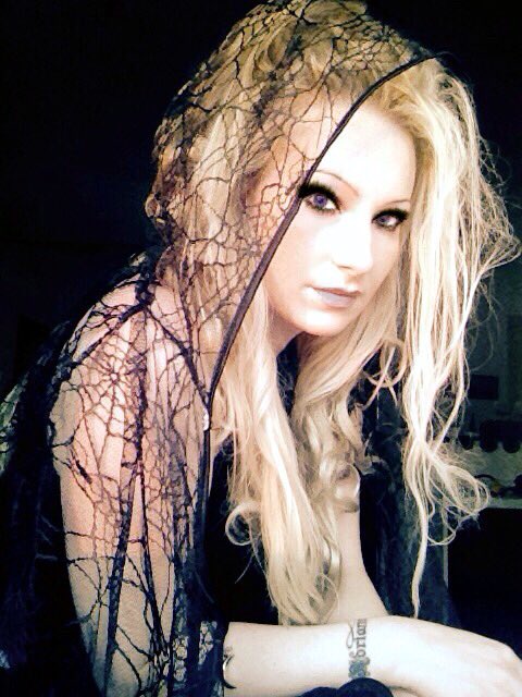 Ivana___Croatia's tweet photo. #trickortreat 
HappY #halloween2015 #Halloween #WickedDay #WickedlyDelicious https://t.co/cnhfl4azso