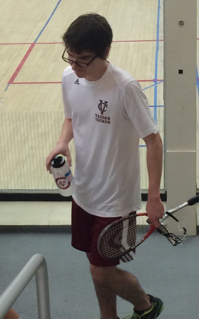 Vassar Squash tweet media