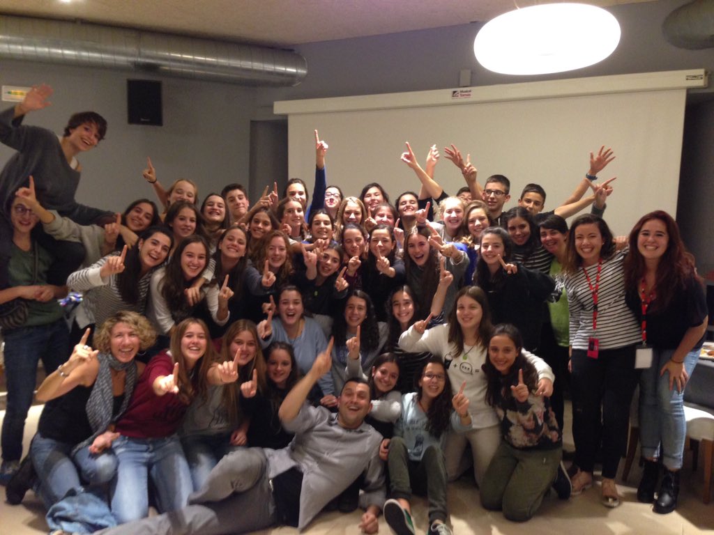 VEUScorinfantil's tweet photo. @corinfantilscau PRIMER CLASSIFICAT AL CERTAMEN CORAL TOLOSA EN CATEGORIA INFANTIL!! https://t.co/uucjCI8r66