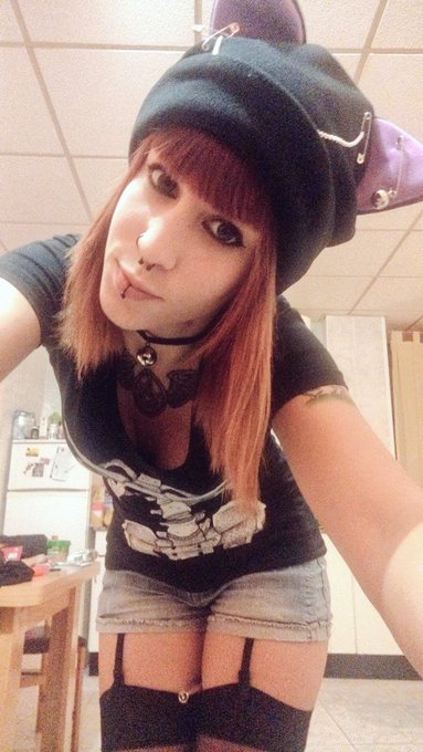 Meoww!! #Halloween 😺😺 https://t.co/aXXTrIvqwi<a href="/tag/halloween"class="tags">#Halloween</a>