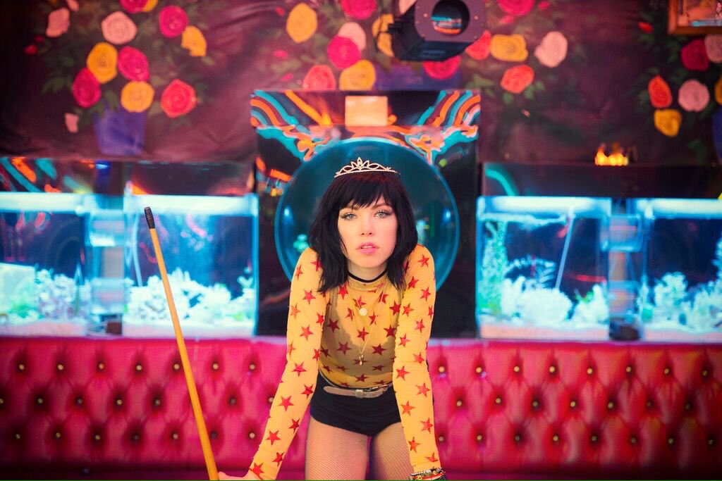 Starmusic101's tweet photo. Yes on Tuesday is #YourType video by @carlyraejepsen #YourTypeNov3 https://t.co/B7b0MKAPQY