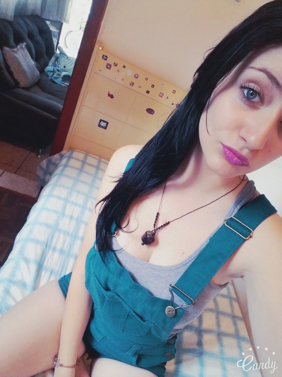 Reeehs2z's tweet image. A vida é curta, eu curto a vida 😎