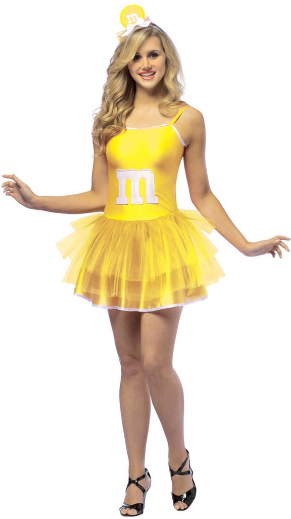 allystahl's tweet photo. Other girls on Halloween vs. Me https://t.co/5rQLZiHJbz