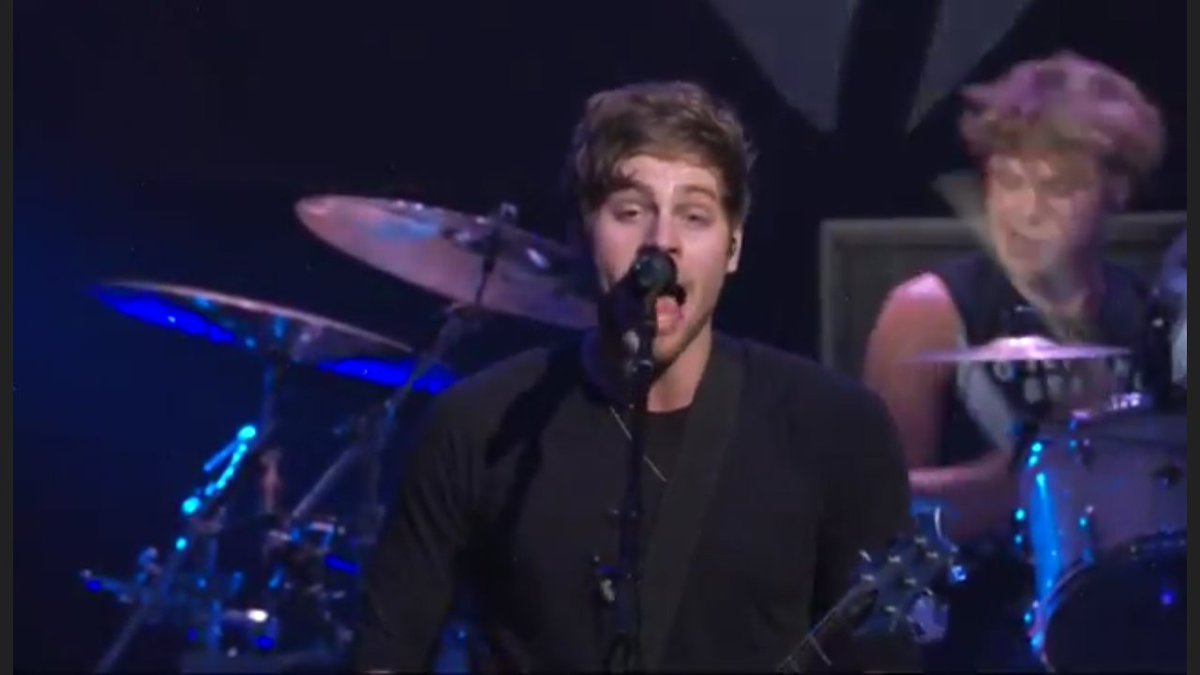 ivy_soty's tweet photo. FUCKING AMAZING GUYS, SERIOUSLY, I LOVE YOU! #NewBrokenScene #NewBrokenStream https://t.co/Jksl695GCB