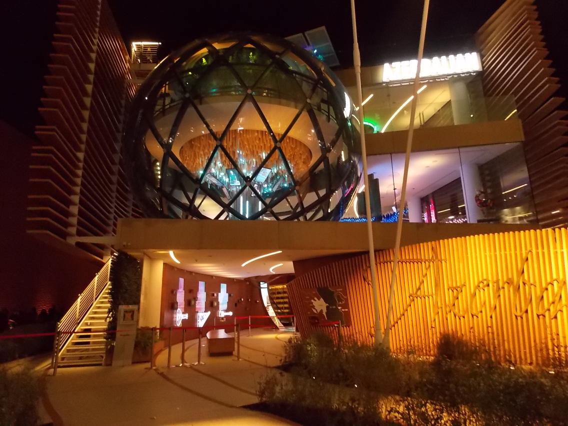 dianacomari's tweet photo. Esterno @azerpavilion #Expo2015 #Expo #myExpo2015 #ciaoexpo #orgoglioExpo https://t.co/NrlQlFhiiY