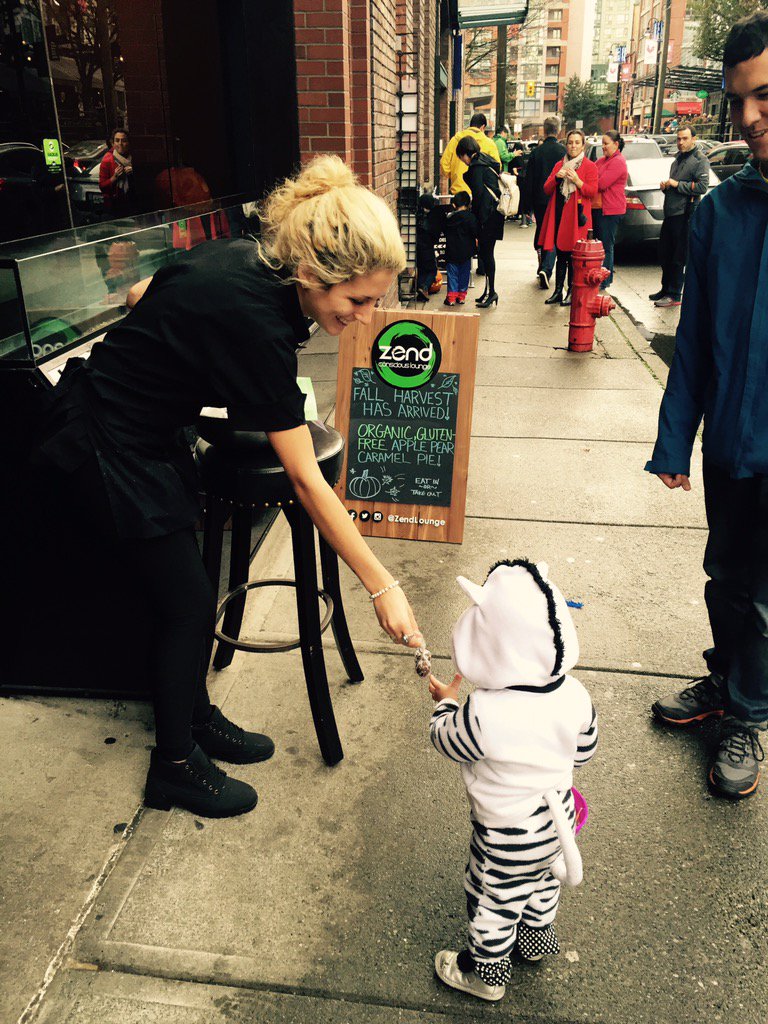 zendlounge's tweet photo. Trick or treat a zebra (zag mascot) stopped by for an energy orb! https://t.co/g6DE0UabXW