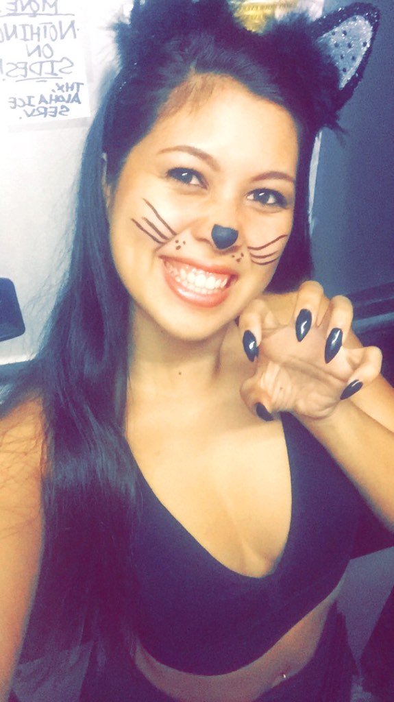taylialove's tweet photo. Bc I'm excited for Halloween tonight ππ¬ #NightsAtWork https://t.co/NFawvNnzBe