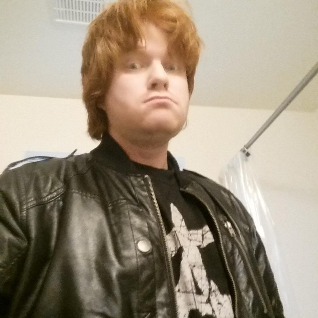 PartyABC's tweet photo. Unhinged and on the fringe. #wwebillings https://t.co/nZaTUh6X1f