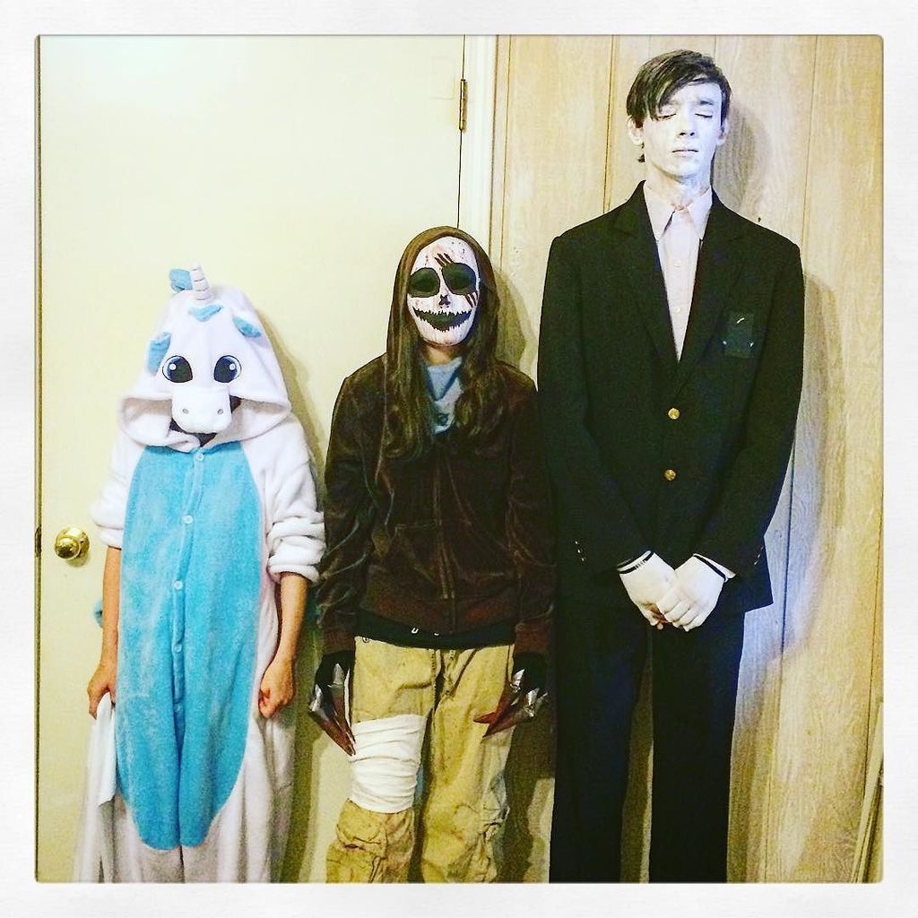 CraftyHope's tweet photo. Tis the season for unicorns and creepy pasta or something like that. #Halloween #trickortr… https://t.co/oN0A1g148x https://t.co/xFIhh7vpFh