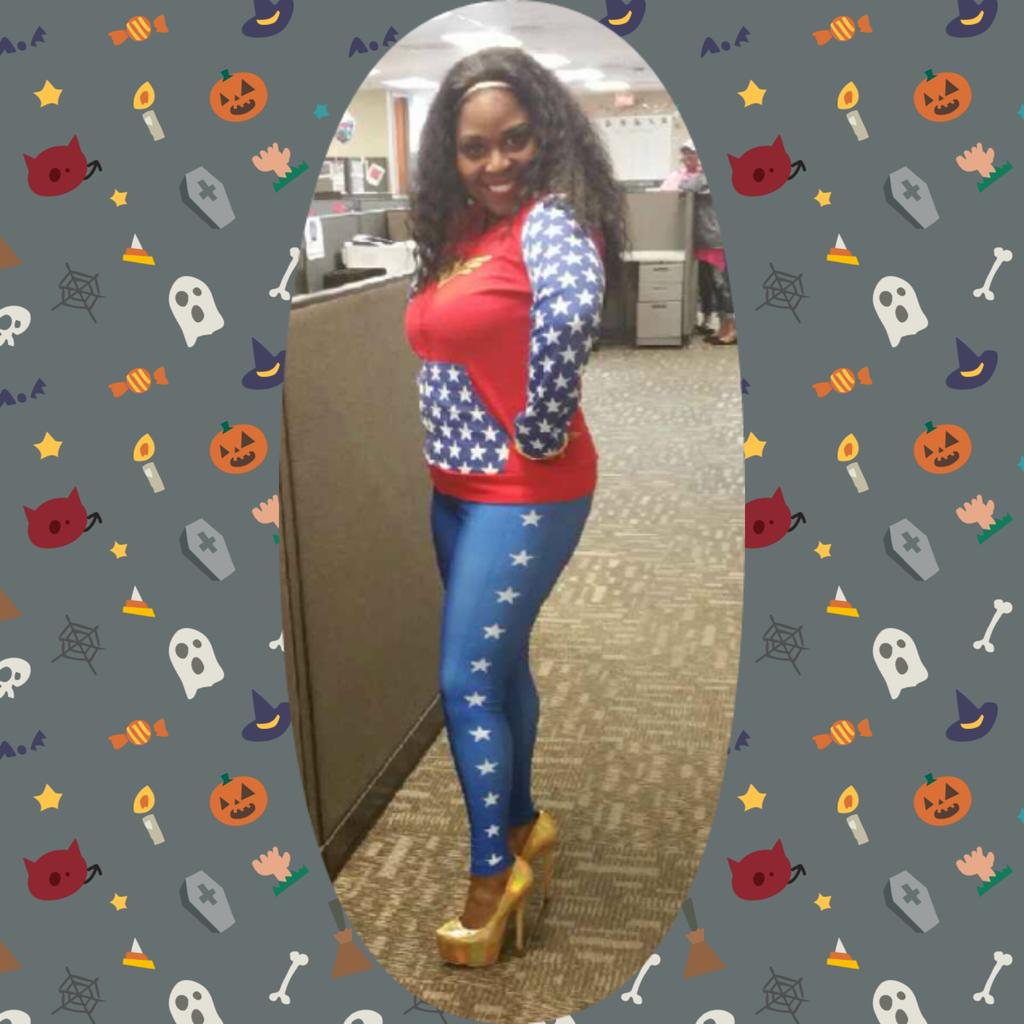 Elle__London's tweet photo. Happy Halloween #WonderWoman #attfunday @JackCallCenter @kb807w https://t.co/F7xKiW93hZ