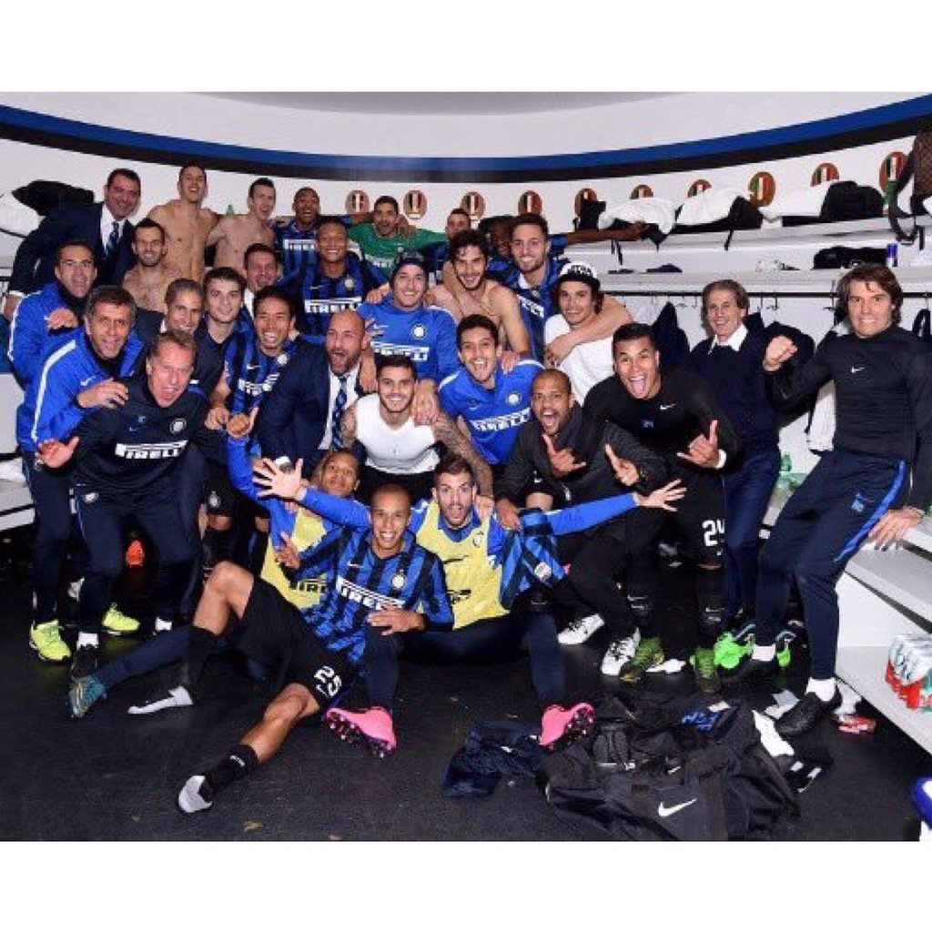 ⚫️🔵⚽️• Felice per il  mio ritorno e per questa grande vittoria. Grandi Ragazzi !!! • ⚫️🔵⚽️ #interroma