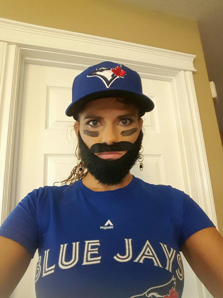 SkTeacher1977's tweet photo. @JoeyBats19 what are bff's for? Posting this for mine because she doesn't have the Twitter! #JoeyBats19Halloween https://t.co/59bi5xiSWK