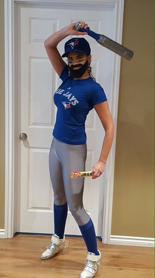 SkTeacher1977's tweet photo. @JoeyBats19 what are bff's for? Posting this for mine because she doesn't have the Twitter! #JoeyBats19Halloween https://t.co/59bi5xiSWK