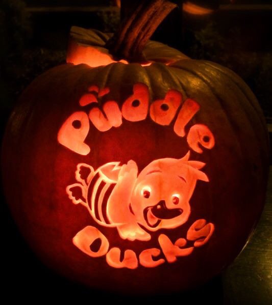 Tilly_Gray91's tweet photo. #HappyHalloween #PuddleDucks @PuddletheDuck #pumpkincarving https://t.co/2vIJPtF1OX