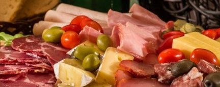 piqueotablas's tweet photo. En #LaNocheDeLosMuseos te esperamos para que te tientes con una picada de @piqueotablas en Hipólito Yrigoyen 773 https://t.co/gr58nLu0w3