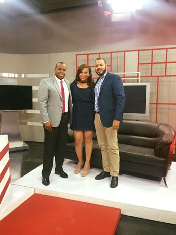 MallMapsRD's tweet photo. Gracias por la entrevista en #VisionEmprendedora con @ElvinCastillo y @ameliarachell. #MallMapsTour https://t.co/3vctRrbMys