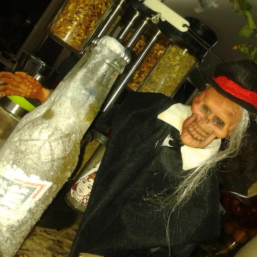 dateresapizza's tweet photo. A Celebrar mi fiesta de #Halloween en Da Teresa Pizza con las  mejores pizzas. Av 4 entre calle 20 - 21. https://t.co/GcmKXj3LMl