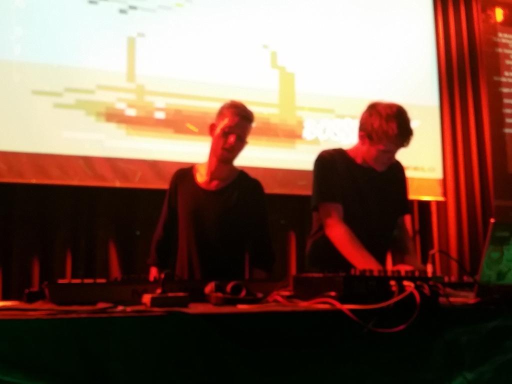 FantomenK's tweet photo. @bossfightswe IS the shit! #syntaxerrorstockholm https://t.co/glToc4AwiC