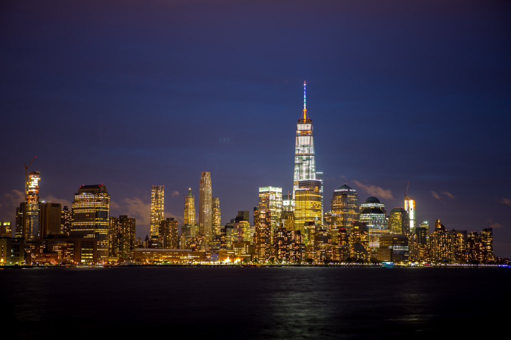 nyrr's tweet photo. Tomorrow is the 45th @nycmarathon, the world's largest marathon! Tonight @oneworldnyc shines for #TCSNYCMarathon. https://t.co/FTQZUs9QNI