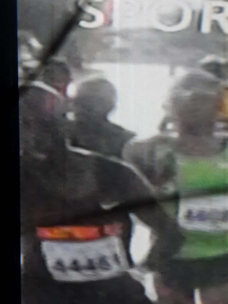 donnette's tweet photo. Not v.clear Ezekial @jupet11 @fastwayac lead bus @SowetoMarathon @SziolsSA @GecoCam @trurays @NikeRunningZA @32Gi https://t.co/CzDc1IF22Q
