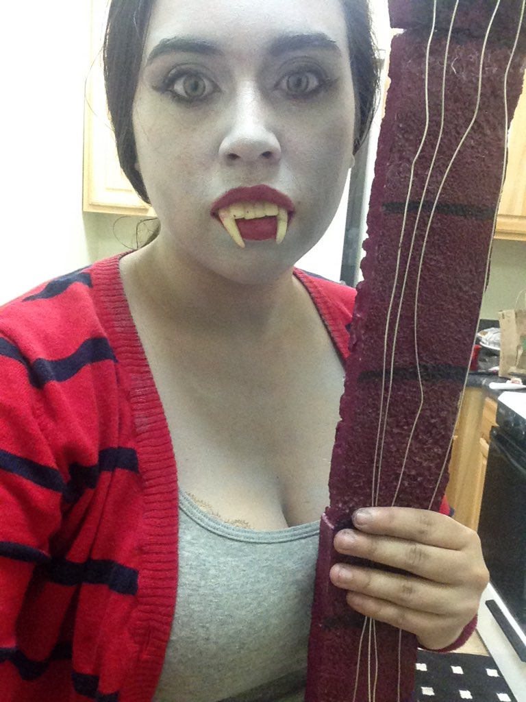 marifullofgrace's tweet photo. Tragically, my axe bass broke shortly after this pic was taken. #geekyhalloween #FanworksTaughtMe https://t.co/ve5pobMmWg