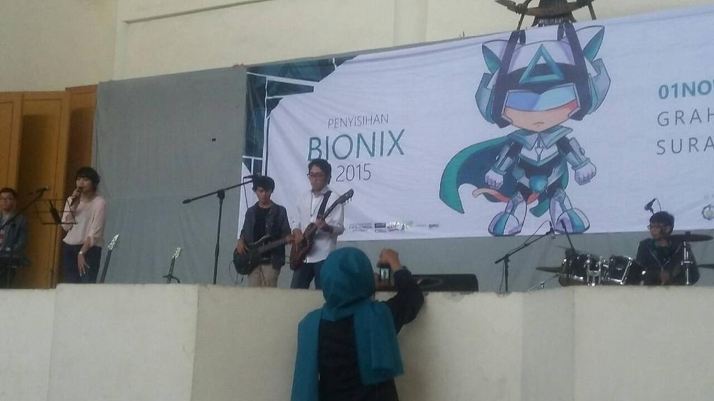 is_expo's tweet photo. [PENYISIHAN BIONIX]
Terima kasih pula Blues etc untuk penampilan seru dan menghiburnya. #ISE15 #ITSSurabaya https://t.co/IR13d0vUeC
