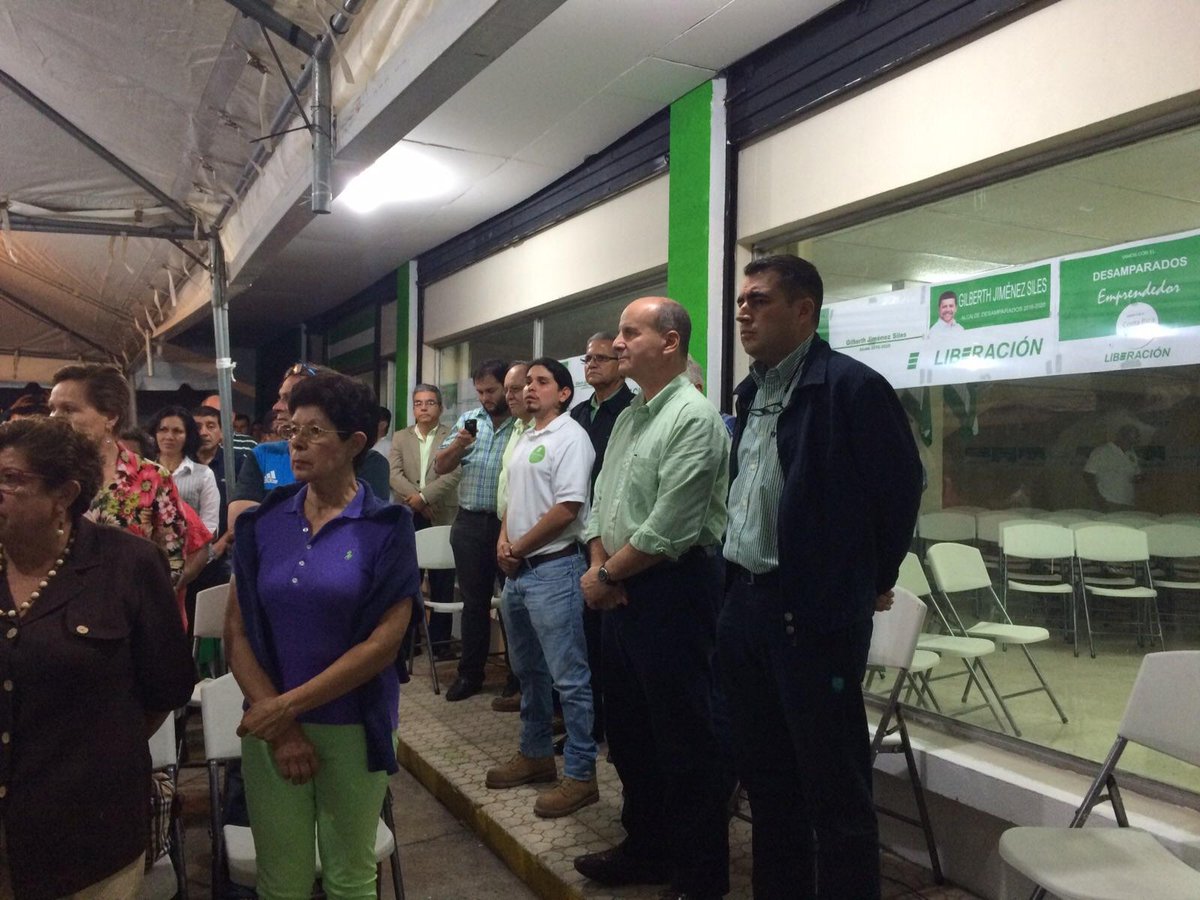 plncr's tweet photo. #Enestemomento se lleva a cabo la inauguración de la casa de Campaña de Desamparados. Se encuentra @GilberthAlcalde https://t.co/Pe8I2ulGRJ