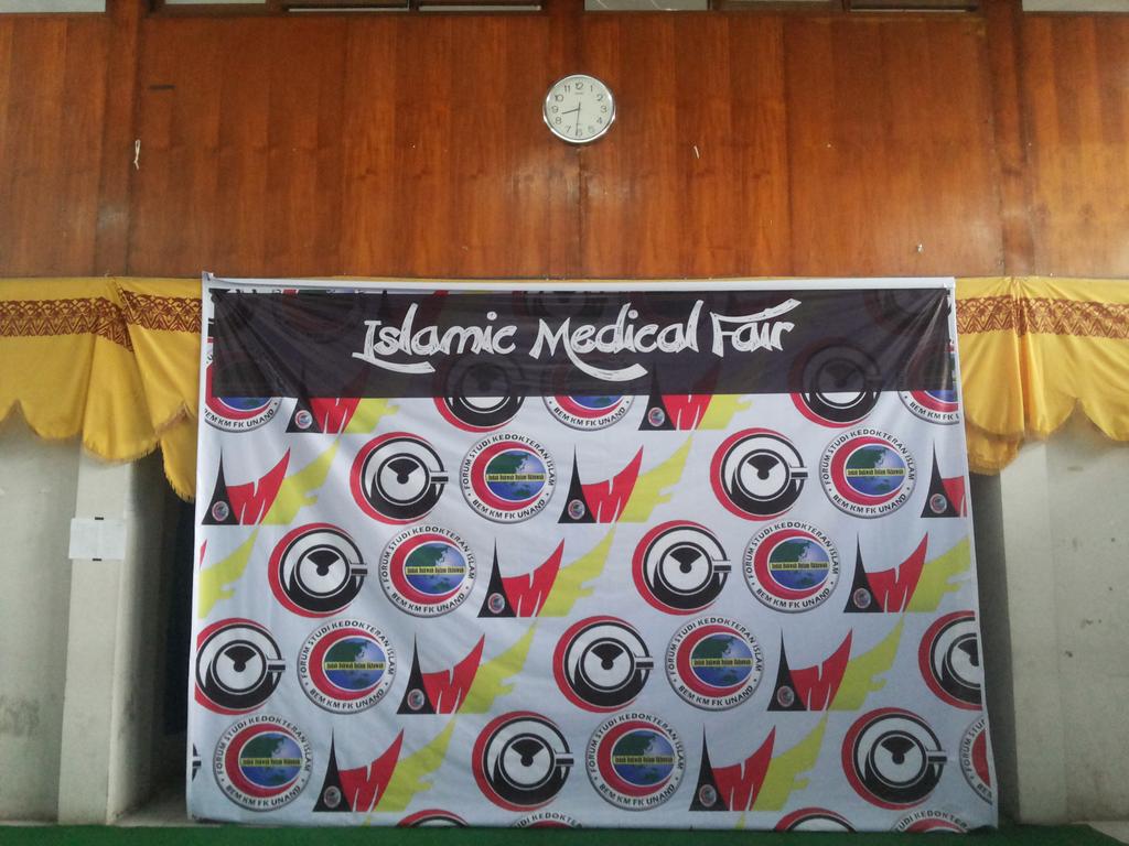 45 menit jelang Pembukaan BISKUIT IMF FSKI FK UNAND 2015, yuuk merapat ke aula FKG :) <a href="/Midwiferyunand/">Kebidanan Unand</a> @HIMAPSI_UNAND