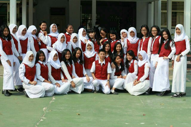 sanggar_madani5's tweet photo. #sumpahpemuda divisi vokal Sanggar Madani:) https://t.co/DWb2IyJw9o