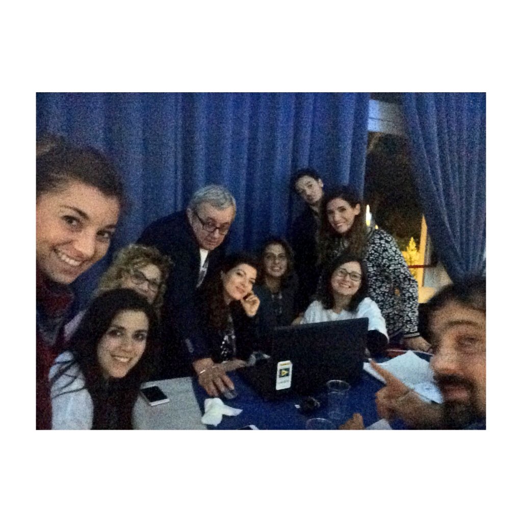 esacant's tweet photo. E chi ci ferma #hackathon #esiamoa19h  @GabFabbrocini @gayafairy  @anna_masara @catemazzella @DottCacciapuoti https://t.co/Ipj0ZOlRSl