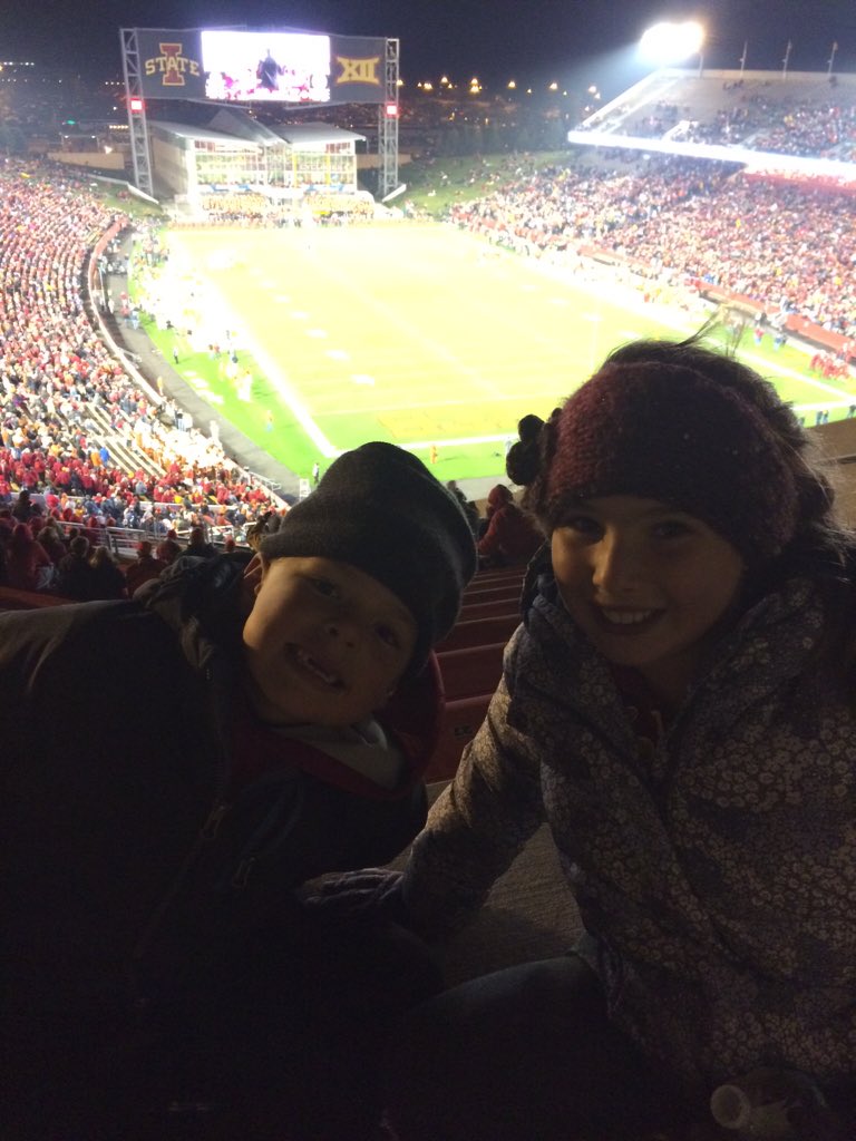 PigDVM's tweet photo. ISU beating Texas! https://t.co/hTsjBfvJrz