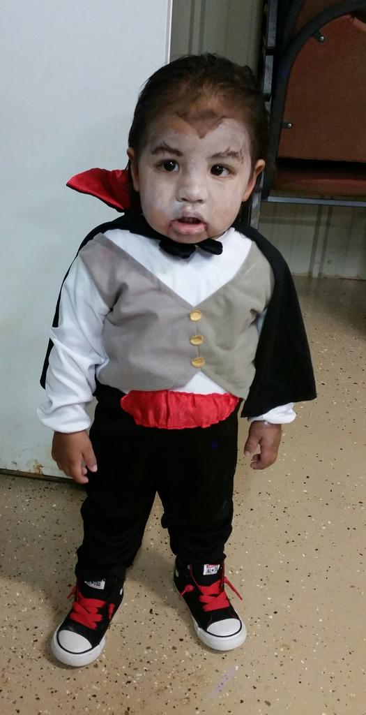 SukeyRaye24's tweet photo. --> My First Place Winner!!! #Arbeka #Halloween2015 https://t.co/WTZwb11Zke