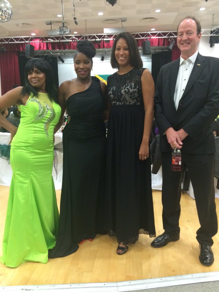 bothsides106's tweet photo. #AngelFoundation#PetcheyAcademy#GraceFoodsUK#London#England#AngeliaChristian#NyreeChambers#GeorgePhillips https://t.co/viWLkhYM2B