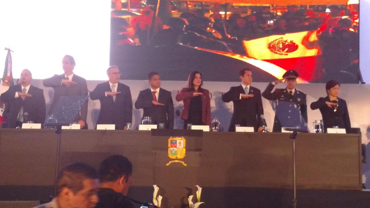 @VictorFuentesSN  en su toma de protesta en #SanNicolas <a href="/MtyFollow/">MtyFollow®</a> <a href="/diputadosPANNL/">Diputados Locales del PAN Nuevo León</a>