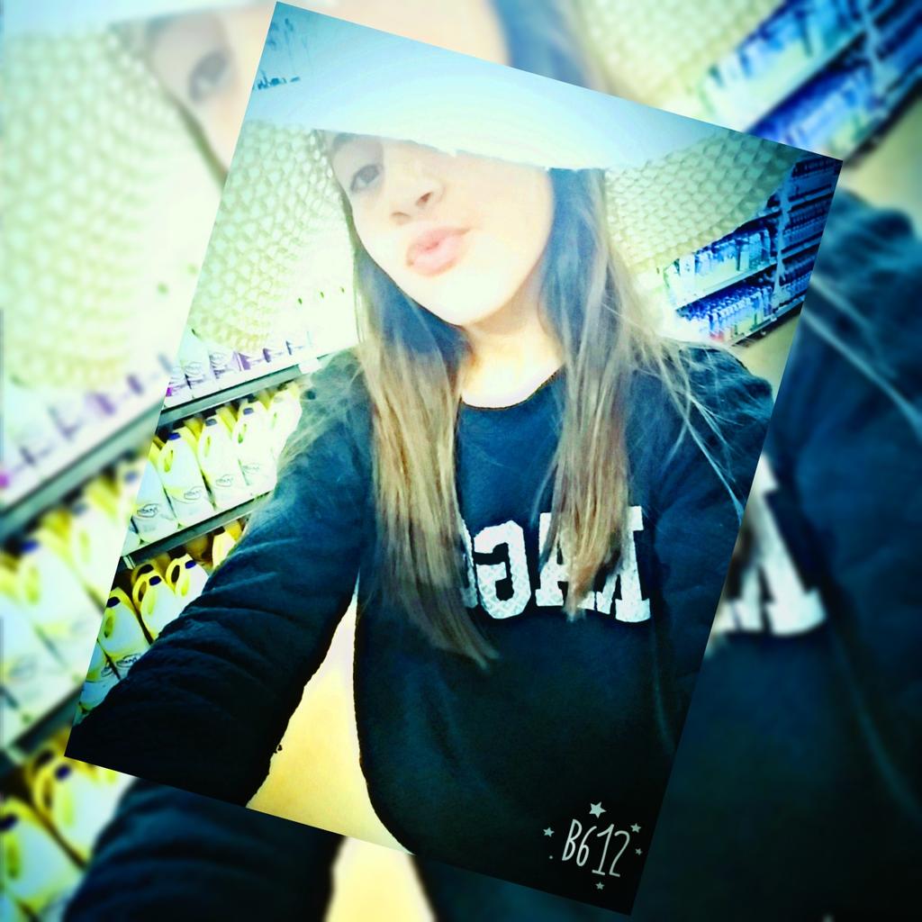MSisoy's tweet photo. #selfie #sombreritoo 😀👒👒 https://t.co/LH0uZV4PWy