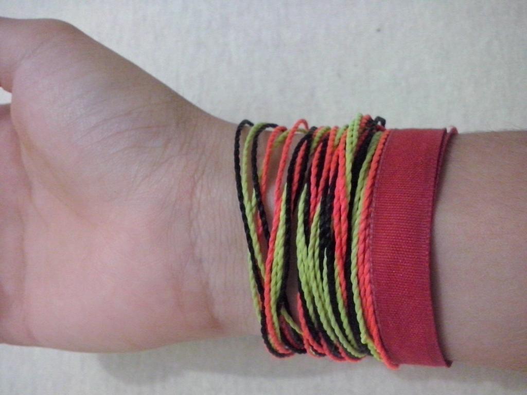 isaskzoo0's tweet photo. ❤❤❤😭😭 #OneDirection #lovedirectioners #Promise #Directioners @EquipeDirection #OTRASheffield3 https://t.co/2lsUwBTHSh