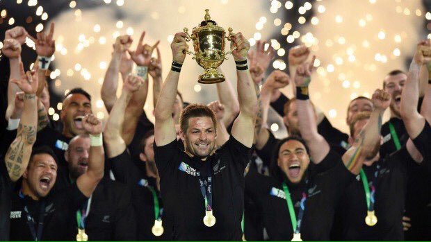 sammjjelica's tweet photo. Pic of the day!!! #RWC2015final https://t.co/qGn2xgsWeB