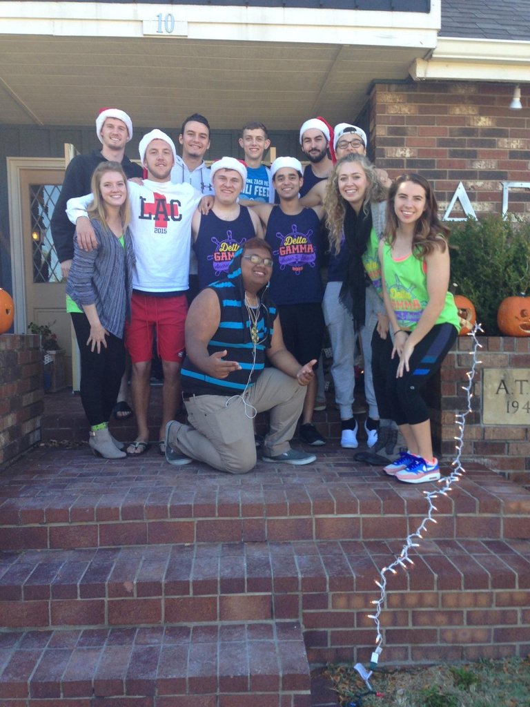 SigEpWichitaSt's tweet photo. Our men had a blast today performing in DG's Anchor Splash! Huge S/O to our fantastic coaches! #AnchorSplash2015 https://t.co/iEClYbMltI