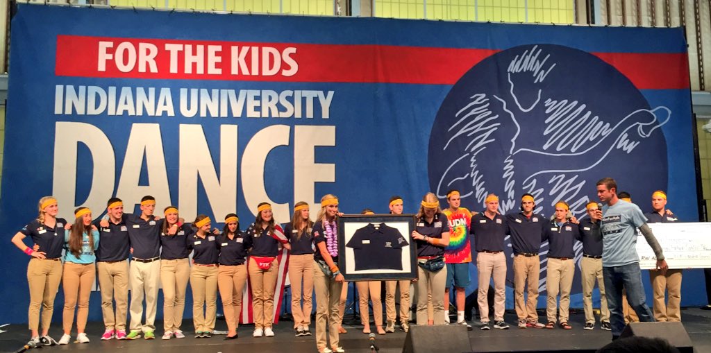 CMN_Bryan's tweet photo. Ashley is the first person inducted into the @IUDMAlumni hall of fame, let her legacy live on #ImForAsh #IUDM2015 https://t.co/AjJWZ9BNqK