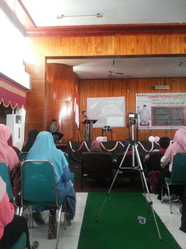 #now Kata Sambutan dari Wakil Dekan III, dr. M. Hidayat, Sp.M (K) #IMFBISKUIT #FSKImenjamu