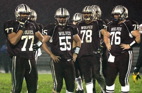 NWHPreps's tweet photo. Voting is open for Northwest Herald Football Player of the Week. https://t.co/uYxULhrOc2 https://t.co/isI9fTVhhw