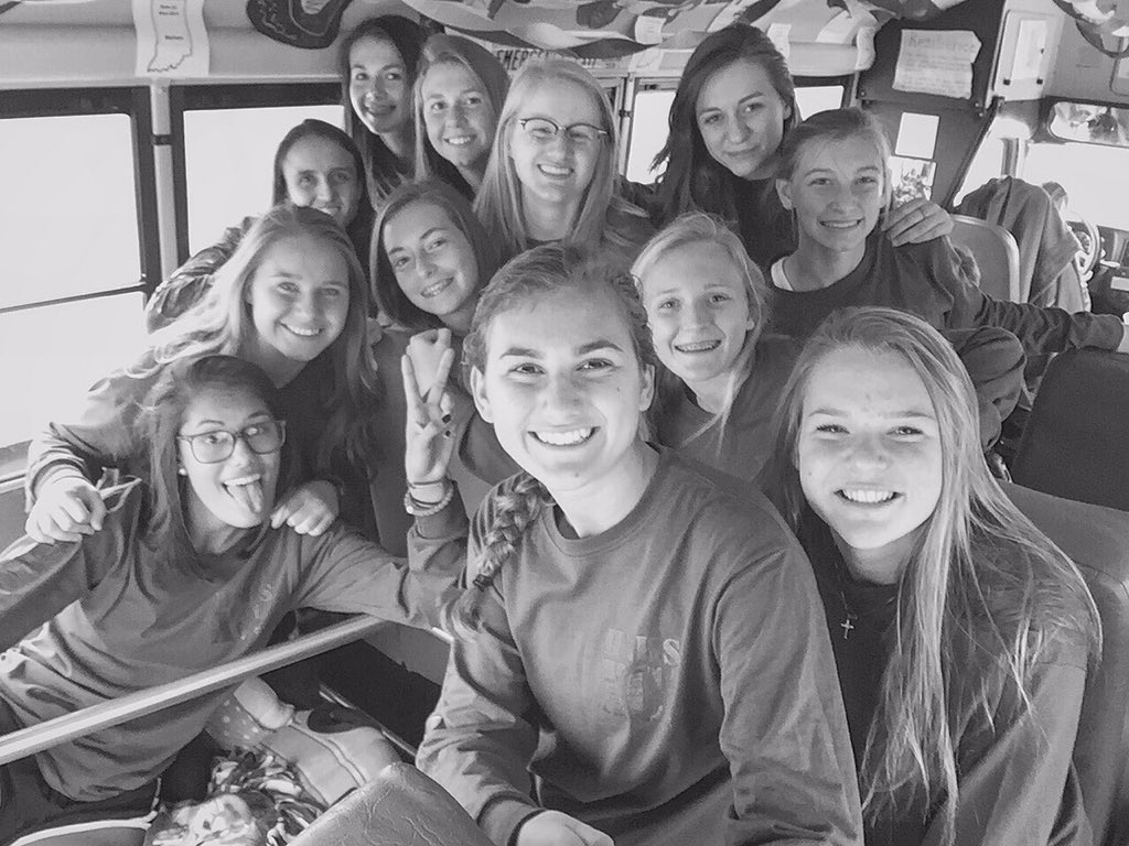 kylerhoop's tweet photo. Still can't believe this season's already came to an end. I will never forget this team. #stillcrying #room321 https://t.co/DNDM0i82Mo