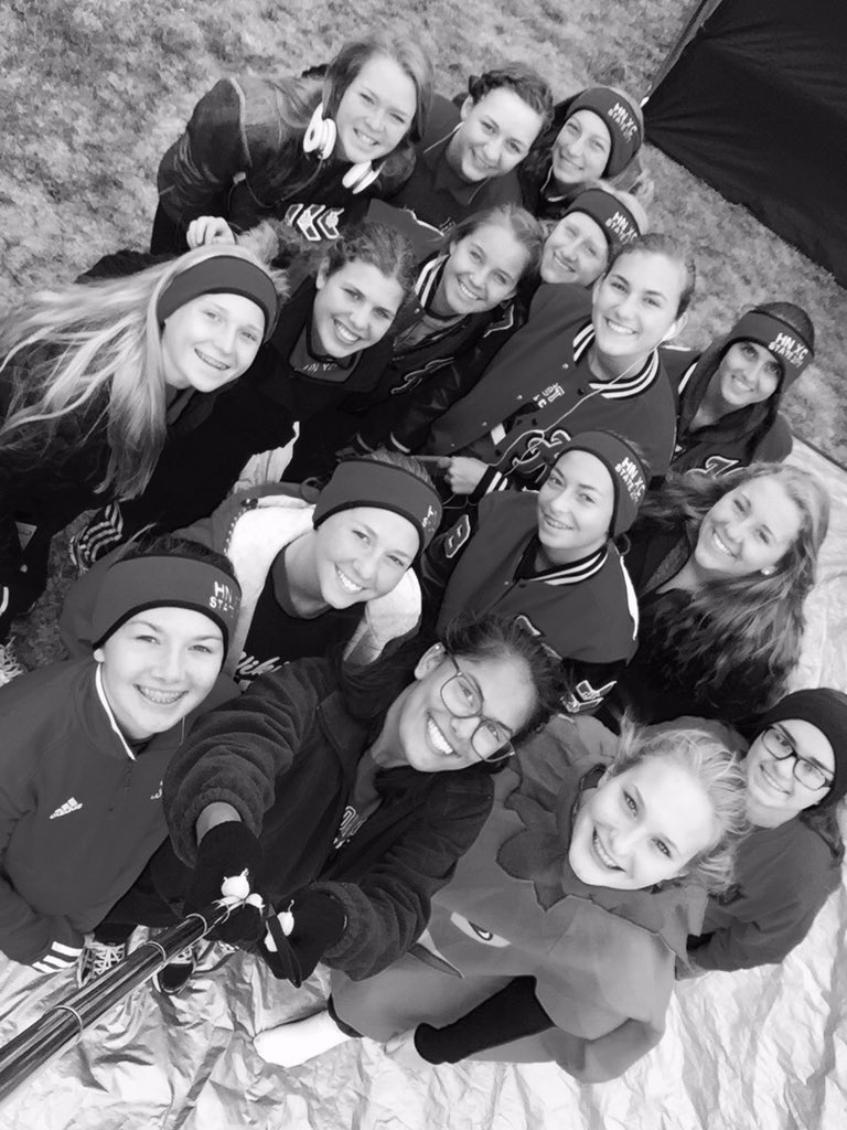 kylerhoop's tweet photo. Still can't believe this season's already came to an end. I will never forget this team. #stillcrying #room321 https://t.co/DNDM0i82Mo