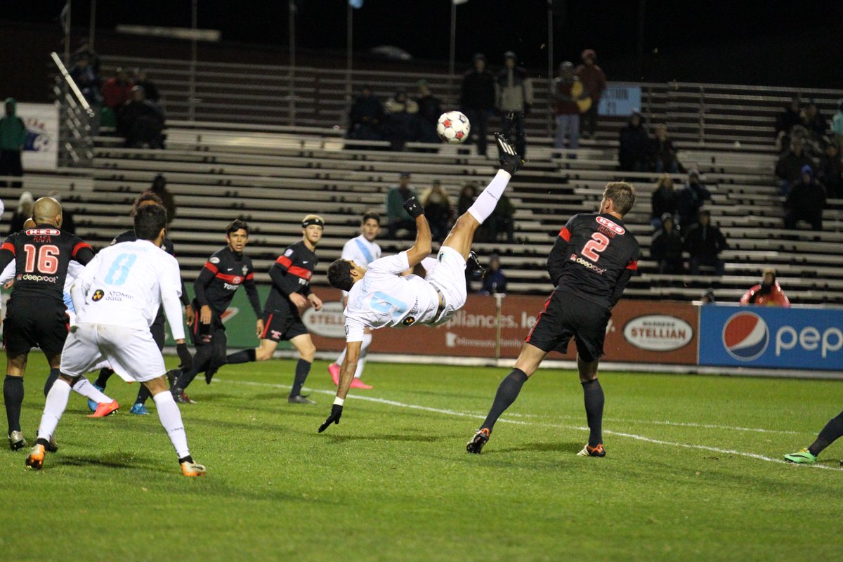 digital_gopher's tweet photo. A few photos from the 2nd half. #MNuvSAS #bicyclekick #goal #soccer #NASL #naslpics https://t.co/BH9YXzrCKL