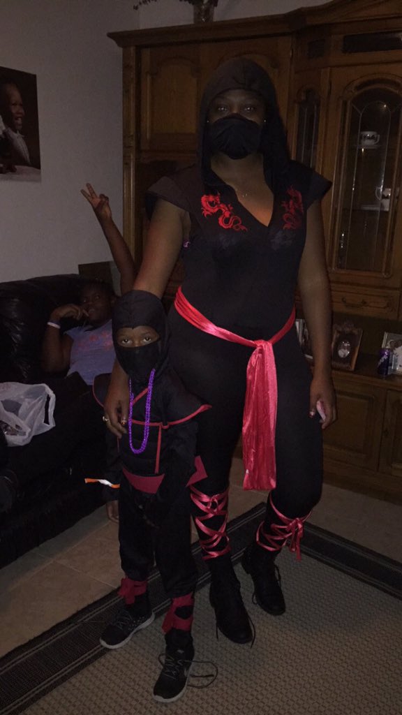 PrettyTy321's tweet photo. When you &amp; your son kill shit #halloween2015 https://t.co/SkKHnidxLa