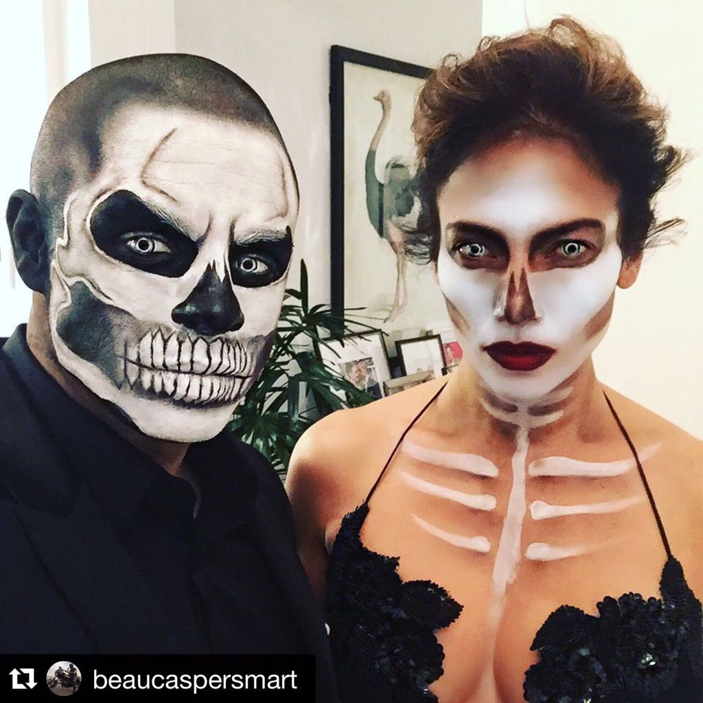 FactsAboutJLo's tweet photo. So we know what @JLo dresses up as on #Halloween!! The skeleton queen!! https://t.co/SGTQ76f4r5